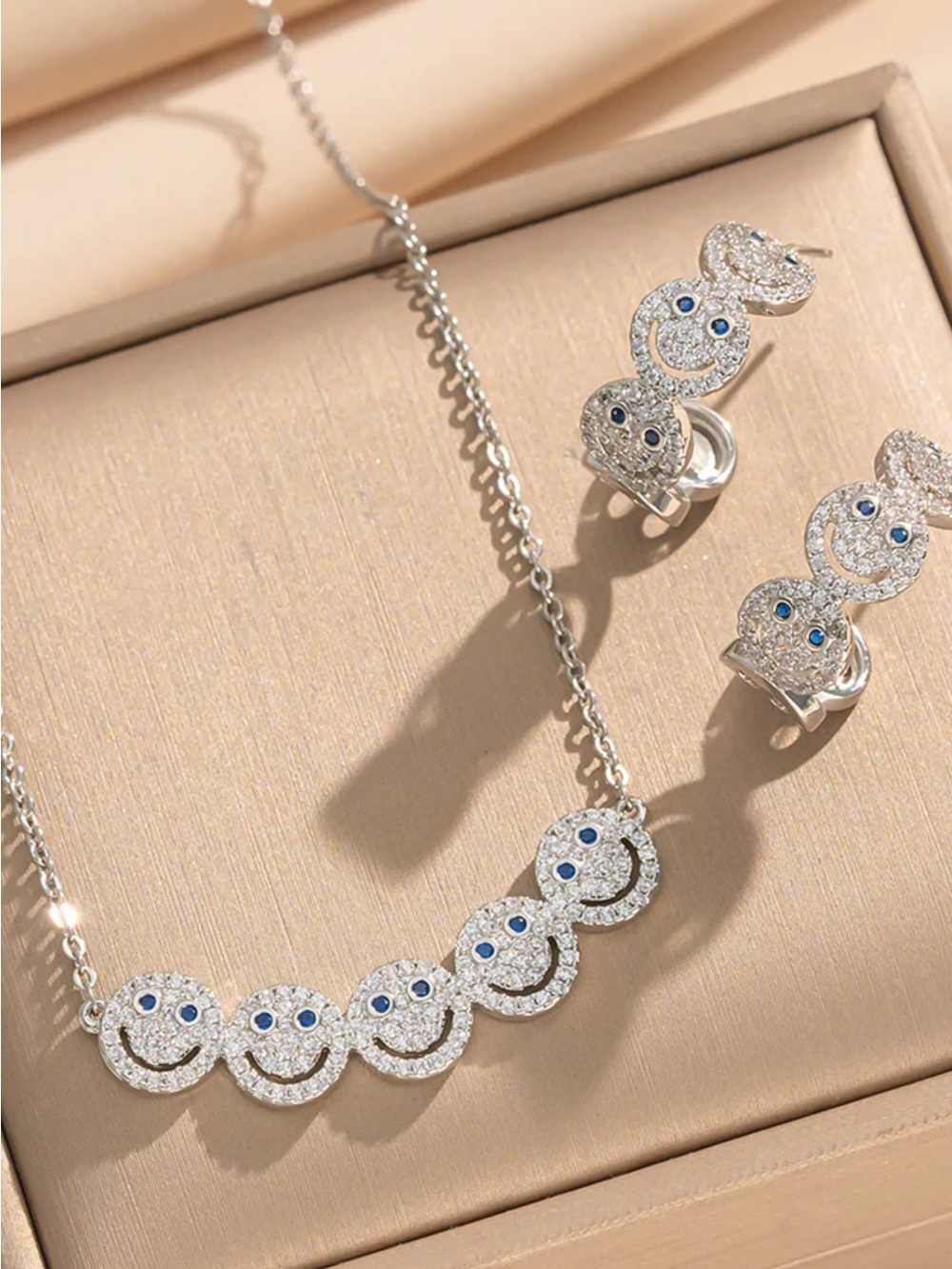 18K White Gold Plated Silver Smiley Necklace and Earrings Set - NWOT
